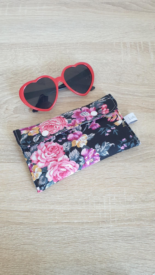 Etui à lunettes ou à téléphone rose noir