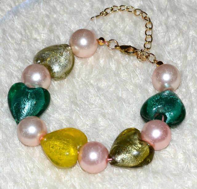 B66 - Bracelet perles verre et acrylique