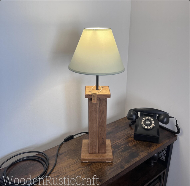 Tall Reclaimed Wood Table Lamp – Upcycled Rustic Lighting