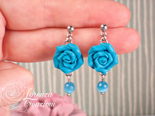 Orecchini pendenti rose turchesi con perla