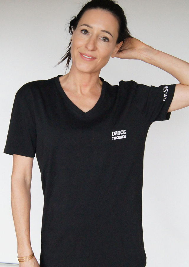 T-shirt Dance Therapy Black V-neck