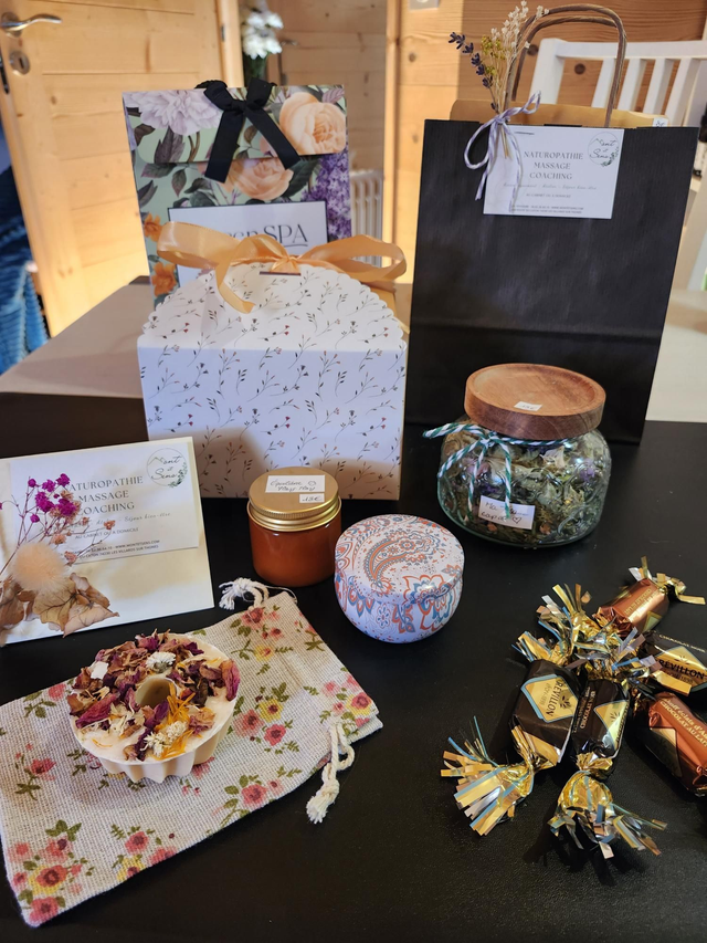 🎄Calendrier de l'après : un massage 30 minutes et 6 cadeaux : baume, tisane, savon, pochette en tissu, bougie, chocolats