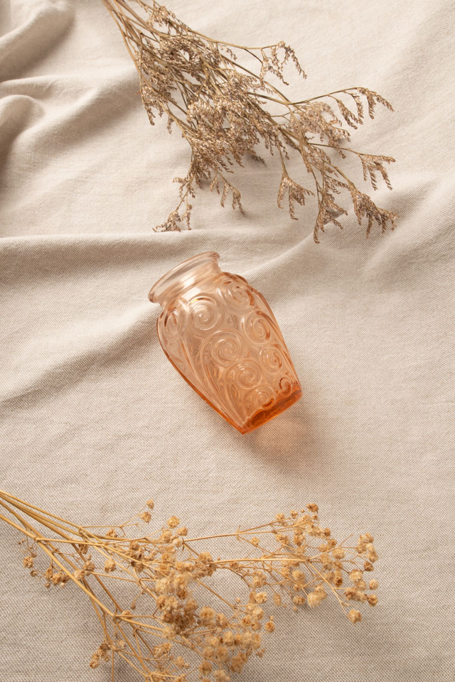 Mini vase rose en verre ✨