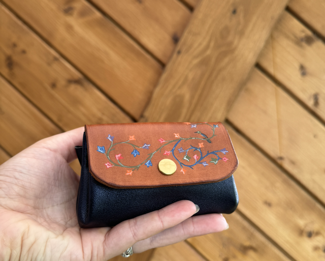 Porte-monnaie enluminure bleu nuit