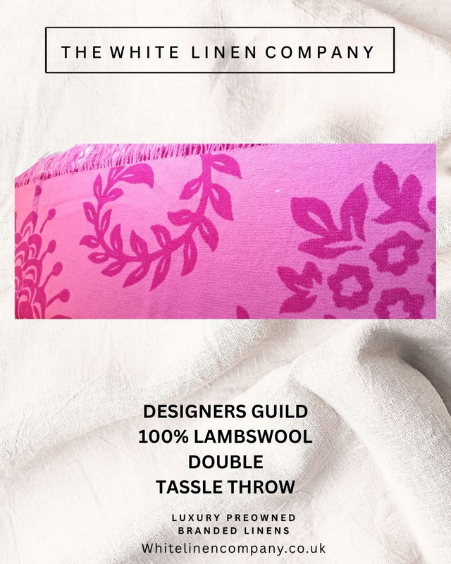 DESIGNERS GUILD - Bright Pink Floral - 100% Lambswool - Double - Tassle Throw