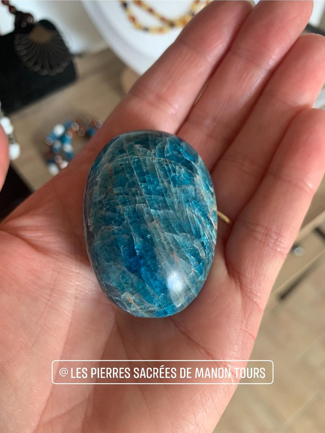 Galet Apatite Bleue
