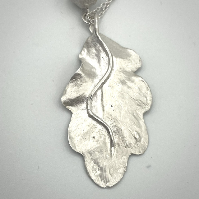 Silver oak leaf and acorn