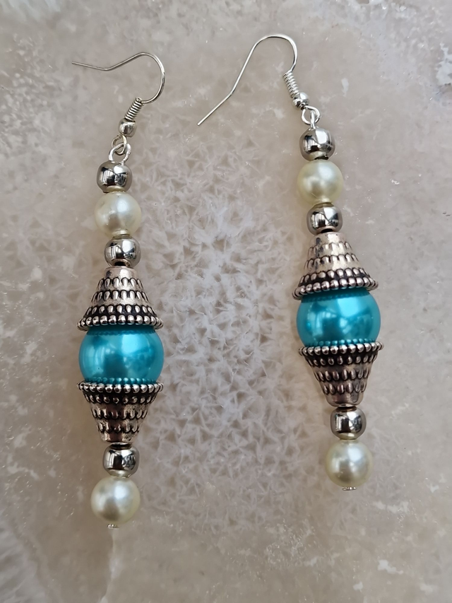 Boucles D'oreilles Ethnique Argentées Perles Bleu Et Blanc