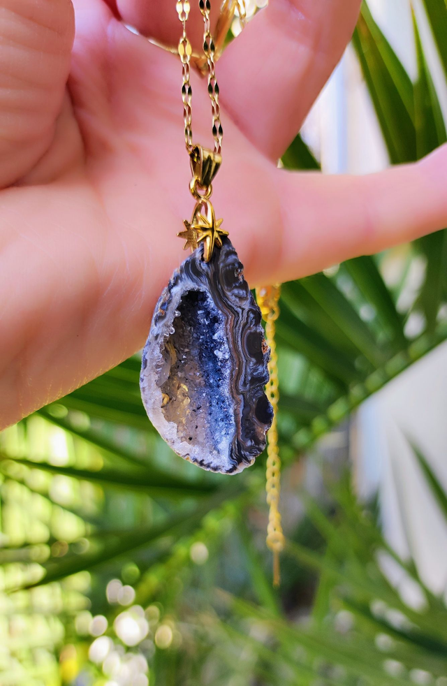 Pendentif Agate brute avec inclusions
