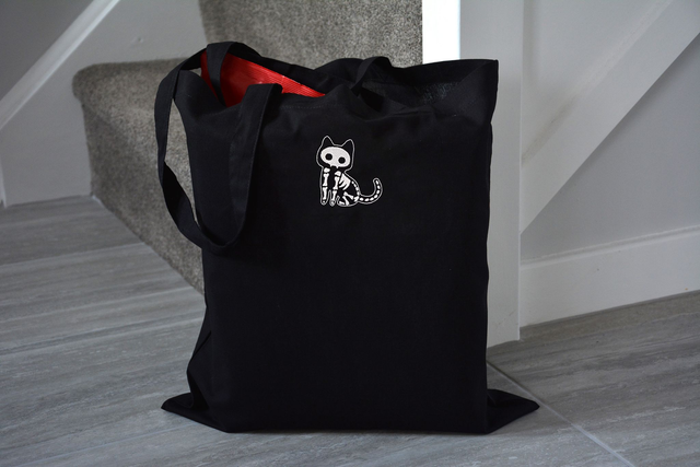 Sitting Skeleton Cat