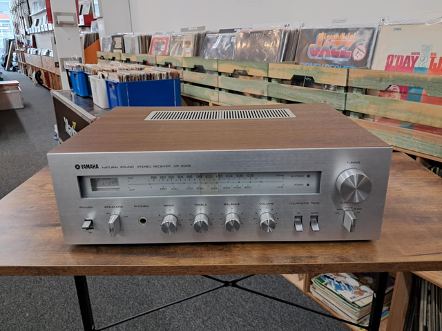  Yamaha CR-200E