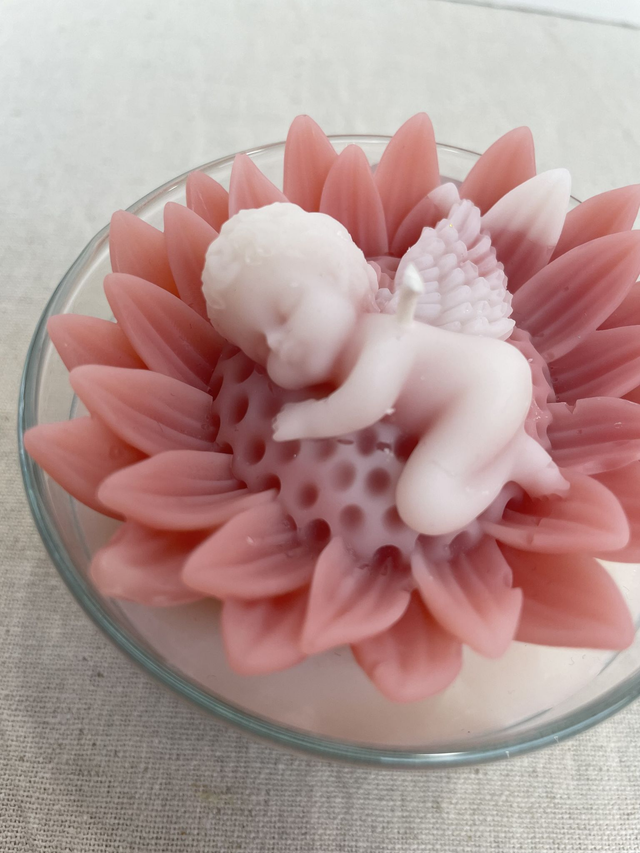 Bougie "petit ange" parfum sucre d'orge