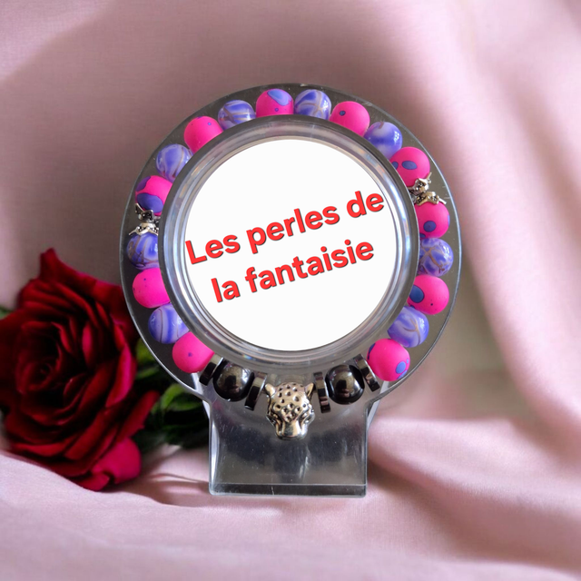 Bracelet perles de verre, perles hématite,breloque centrale léopard