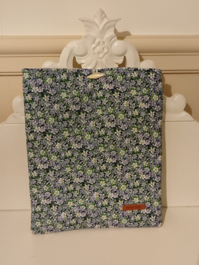 Travel Book Cover 'Purple Flowers'