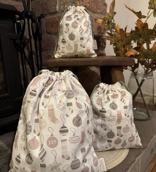 Stockings &amp; Baubles Reusable Gift Bags 