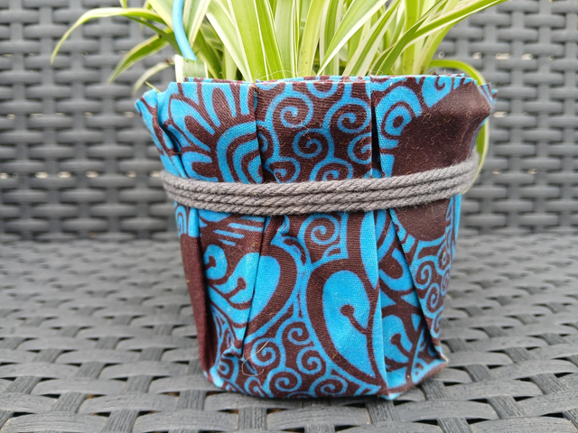 Cache pot en tissu ciré 