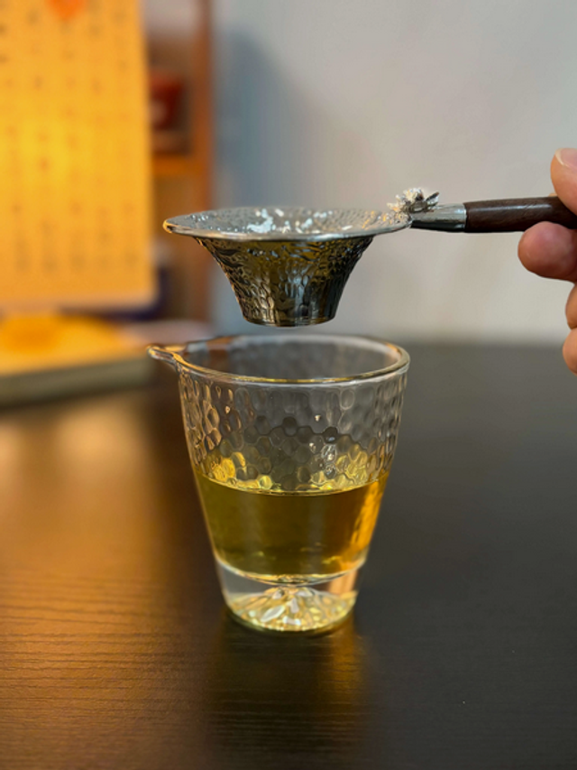 Silver-plated tea strainer + glass【镀银茶漏+玻璃茶杯】
