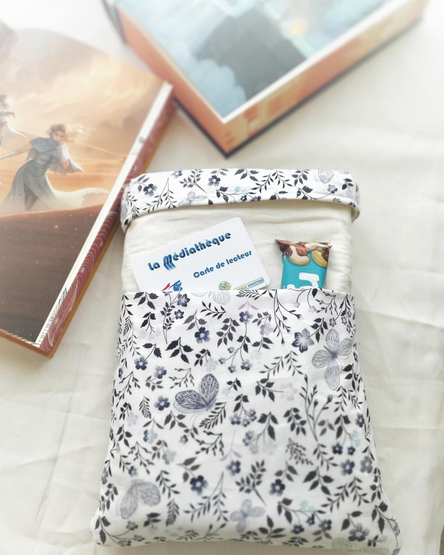 Pochette à Livre &quot;La Romantique&quot; - Housse de Protection pour Transporter Vos Romans Préférés 