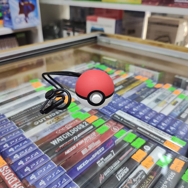 Poké Ball Plus para Nintendo Switch Usada