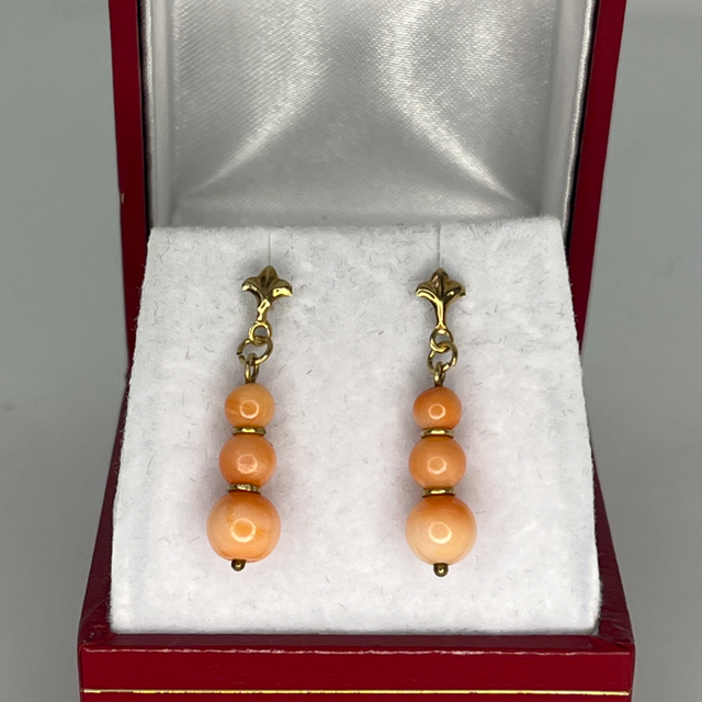 Vintage 9ct Gold &amp; Coral Triple Drop Earrings – Elegant Dangle Design