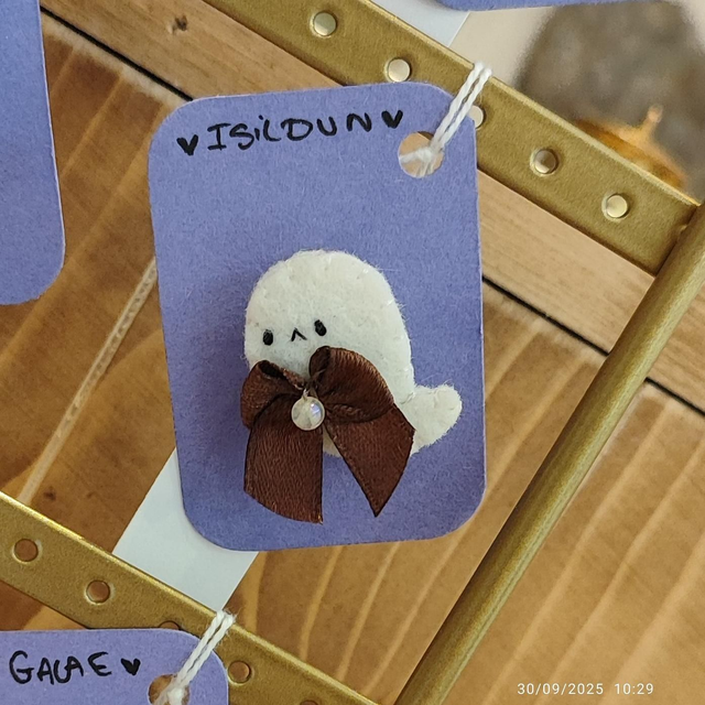 Broche fantôme &quot;Isildun&quot;