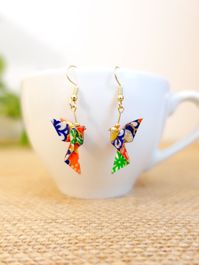 Origami Colombe, oiseau / INOX doré / Boucles d'oreilles / Papier japonais washi / Multicolore, or / Bijou japonais origami /