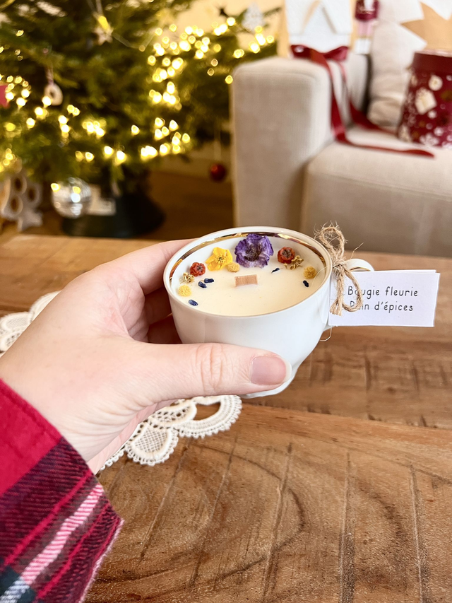 🎄 Bougie Pain d'épices - tasse à café "liseré or"