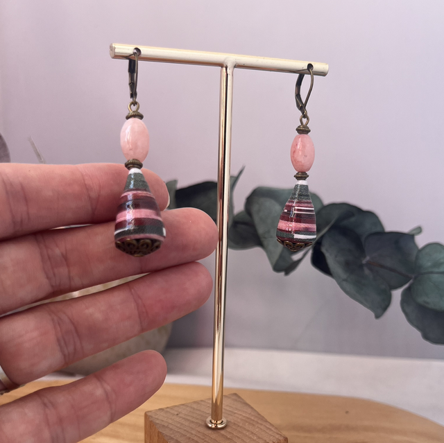 #860 Boucles d’oreilles affiche