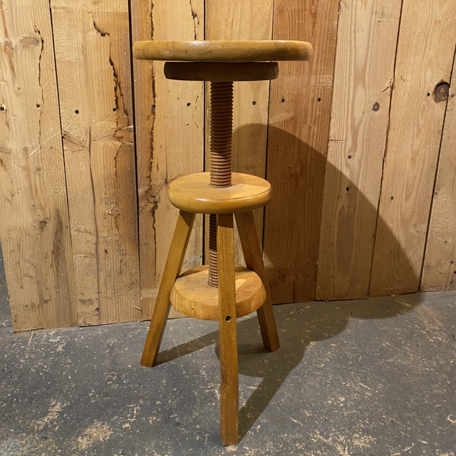 Tabouret en bois