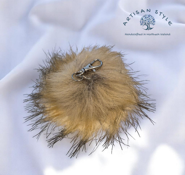 Furry Pom Pom 