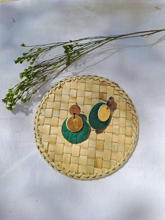 Boucles d'oreilles en matière végétale d'ananas 