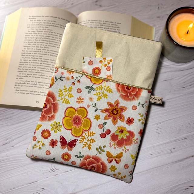 Pochette à livre &amp; signet