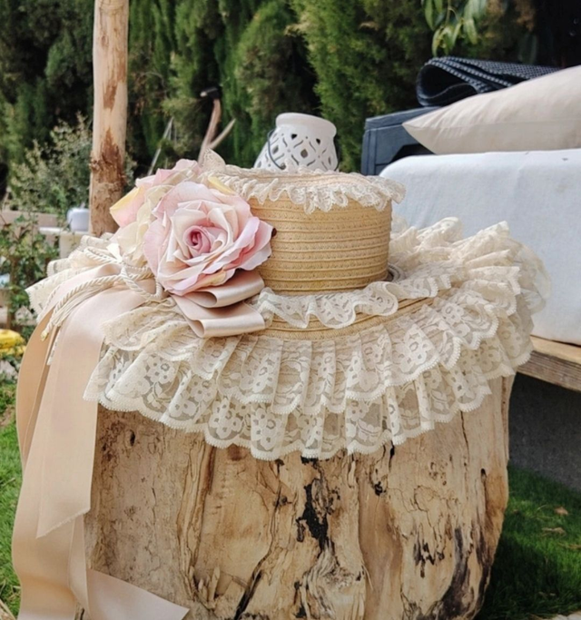 Chapeau champêtre romantique 