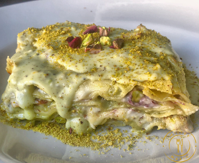 FAMILY DEAL X4 MONDAY - PISTACHIO LASAGNA