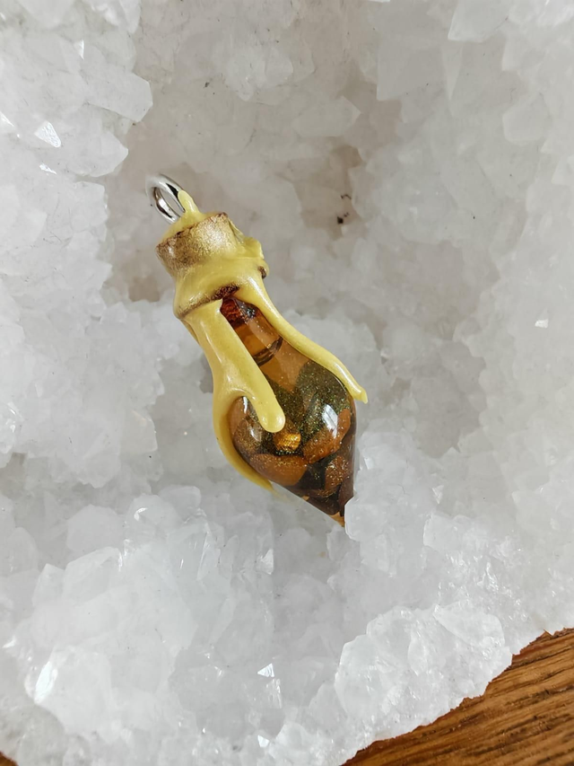 Talisman " Éloigne moi "