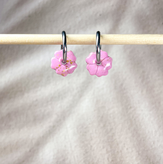 Minis fleurs rose éclats d’or (sans créoles)