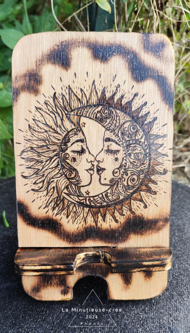 SUPPORT DE CHARGE TELEPHONE EQUILIBRE SOLEIL ET LUNE