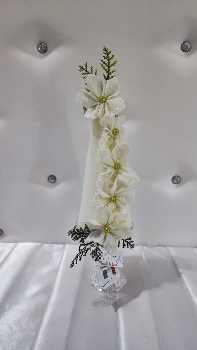 Albero di natale con base