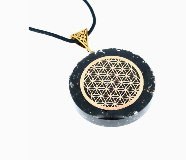 Orgonite en pendentif " Fleur de vie " Tourmaline