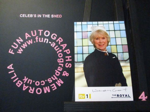 Wendy Craig (Matron) Original Pre-Print Yellow The Royal 6x4 Cast Card (4)