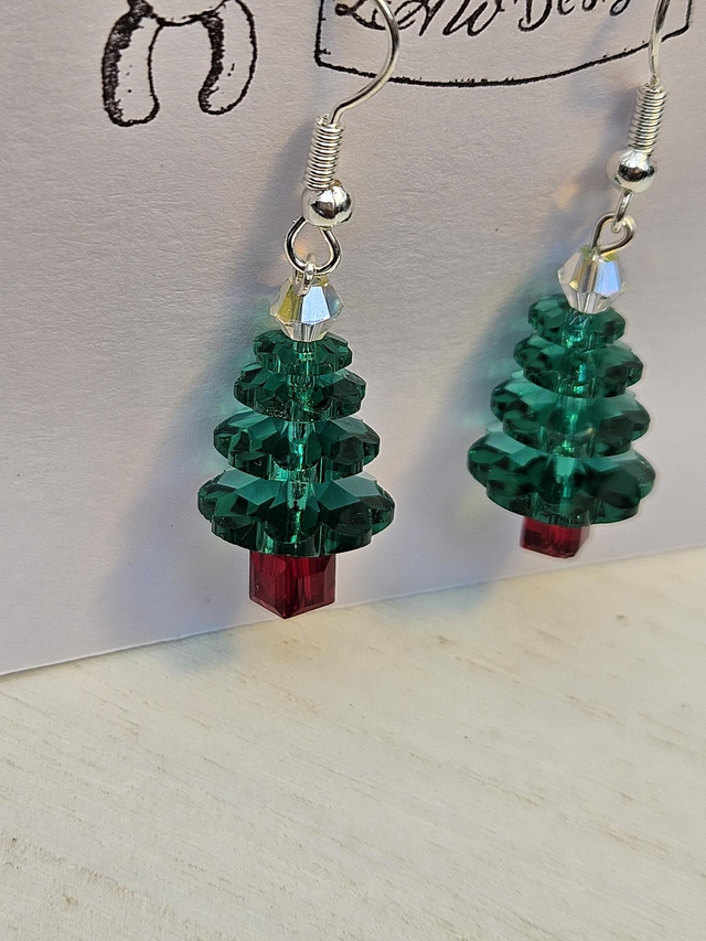Emerald crystal trees