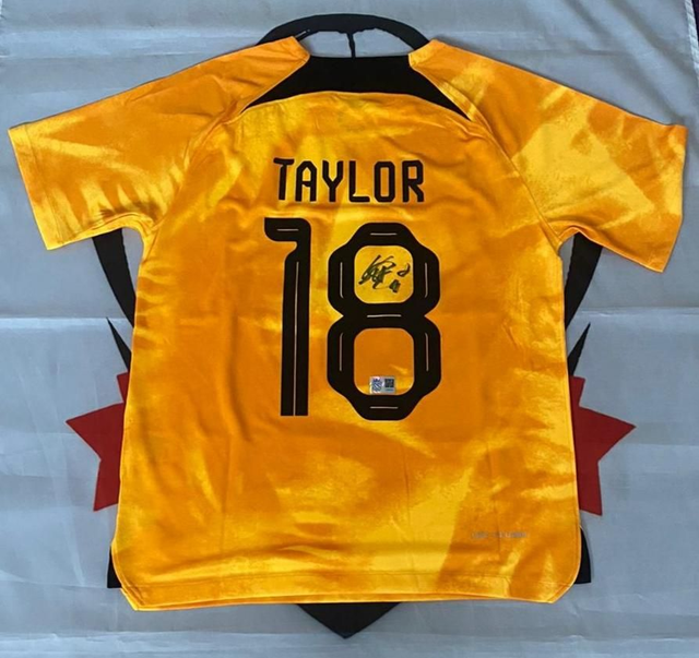 Gesigneerd Nederland Elftal Shirt van Kenneth Taylor