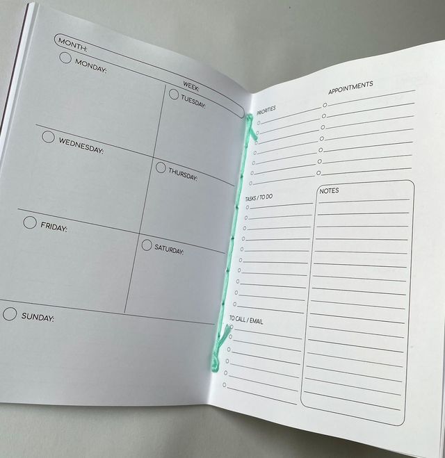 Weekly Undated planner | travellers planner refill | A6 planner | A5 planner | week per page| soft cover | TN refill