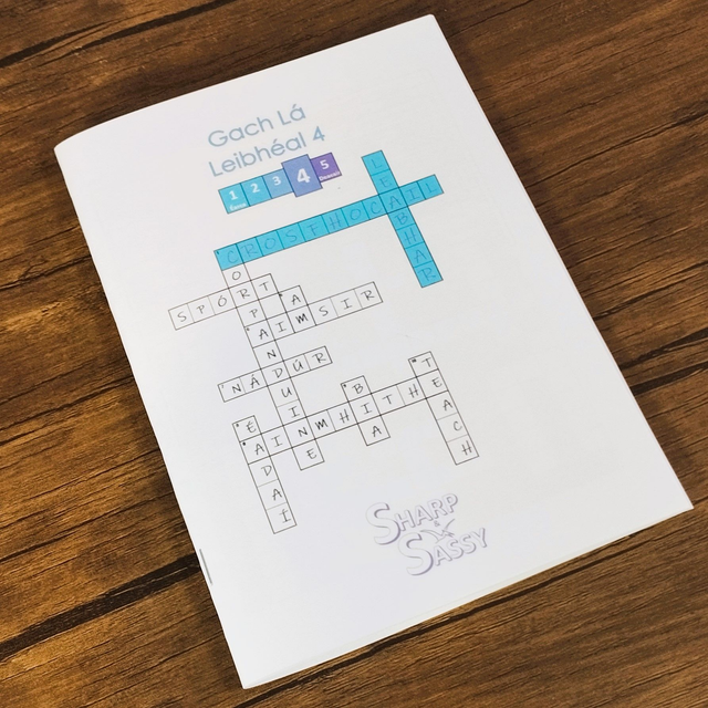 Leabhar Crosfhocail (Leibhéal 4) - Crossword Book