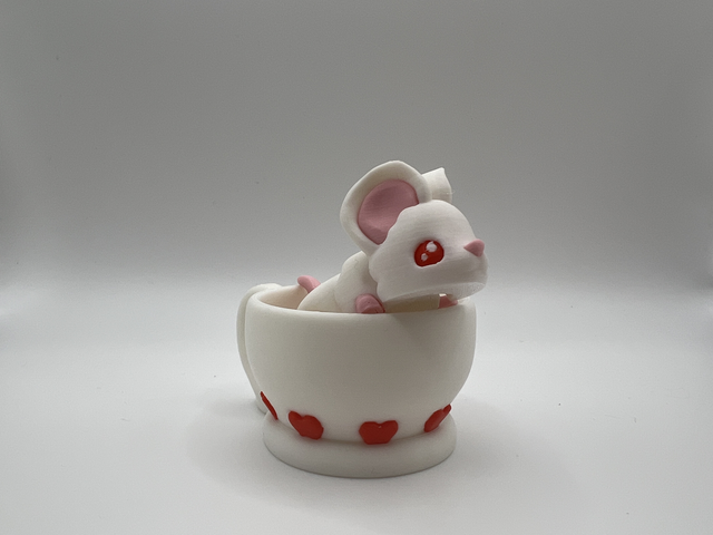 Mouse and tea cup single 