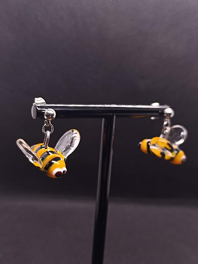 Boucles d&#039;oreilles en verre