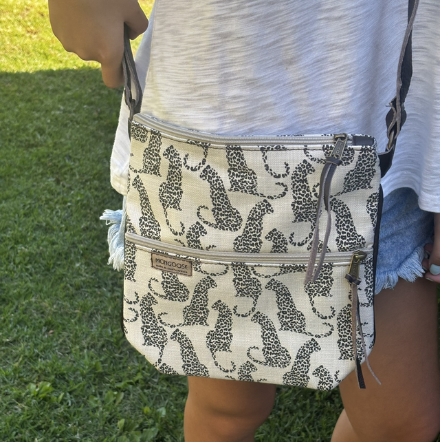 Pouch Bag Leopard Natural/Charcoal