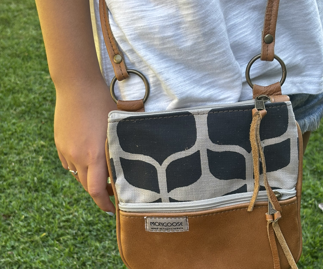 Kiki Leather Graphic Charcoal/Natural