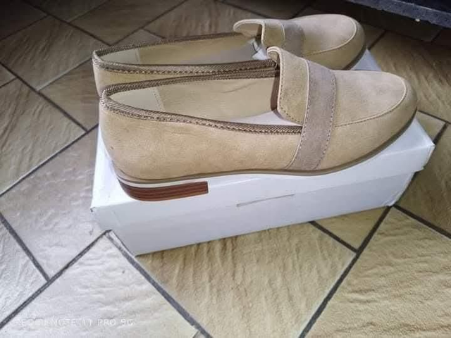 Chaussures marron neuve