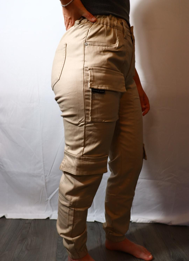 Beige cargo cuffed Jeans